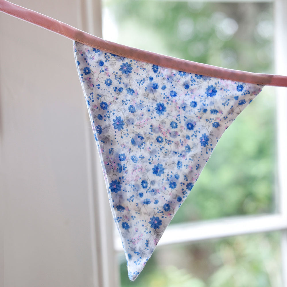 PASTEL DITSY FLORAL BUNTING