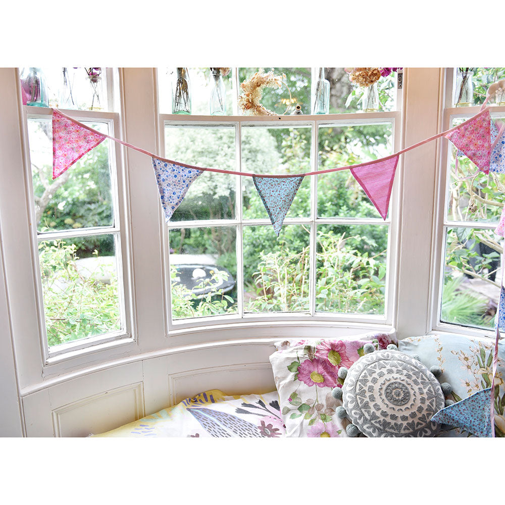 PASTEL DITSY FLORAL BUNTING
