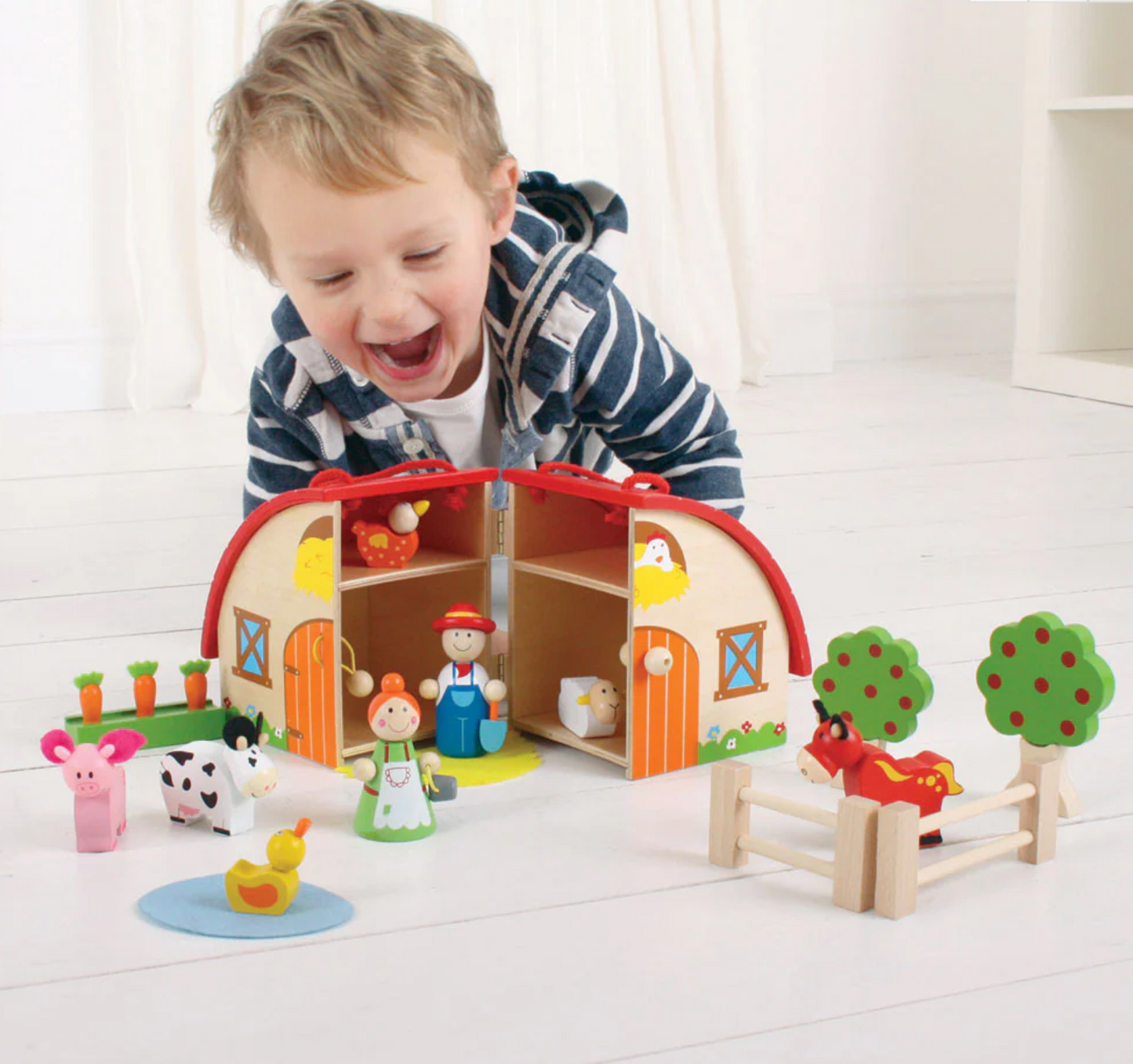 MINI WOODEN FARM PLAYSET
