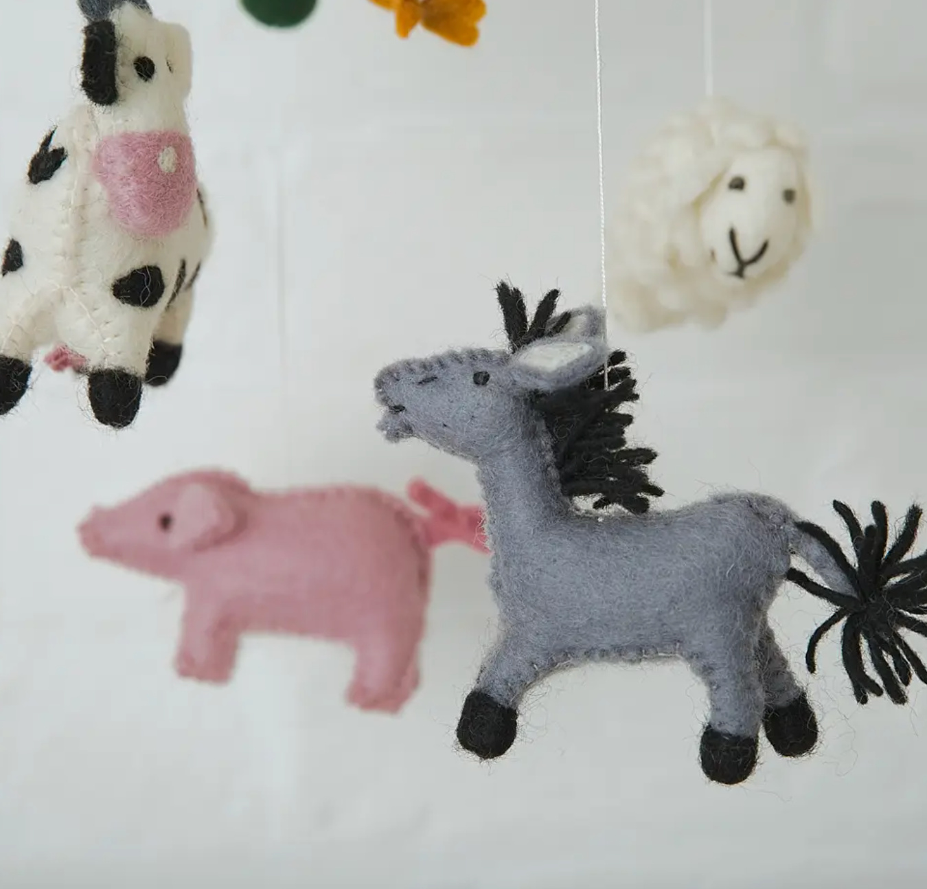 FARMYARD ANIMALS MOBILE