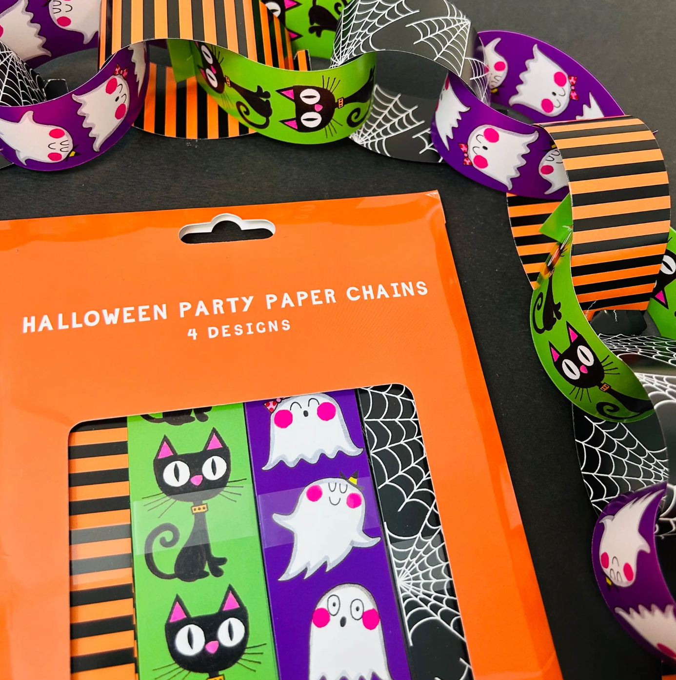 RACHEL ELLEN PAPER CHAINS - HALLOWEEN