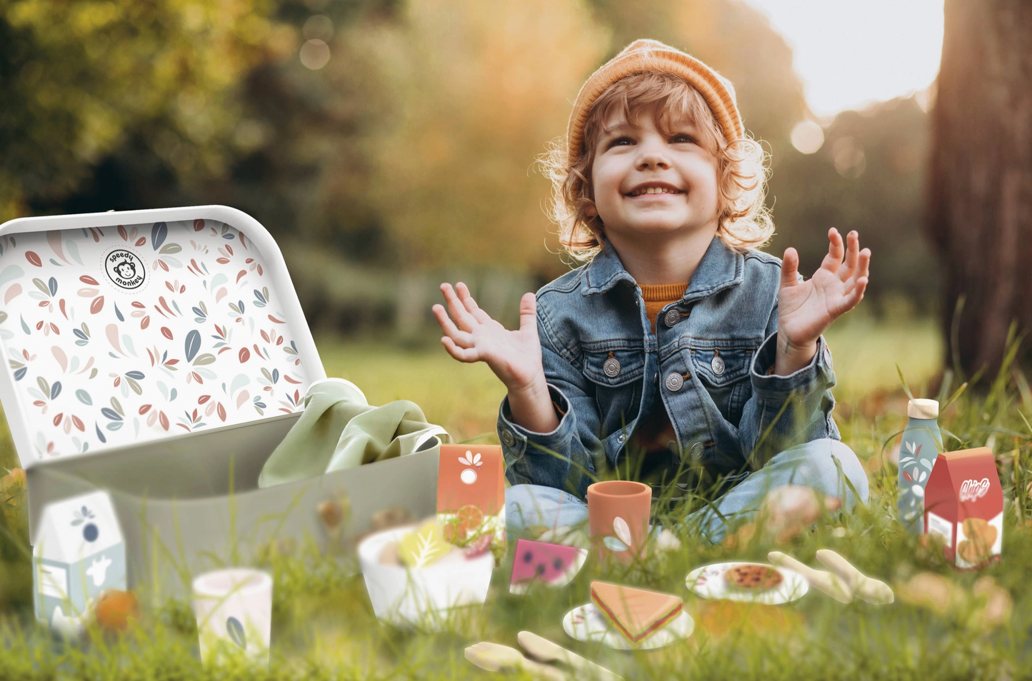 SPEEDY MONKEY PICNIC BASKET