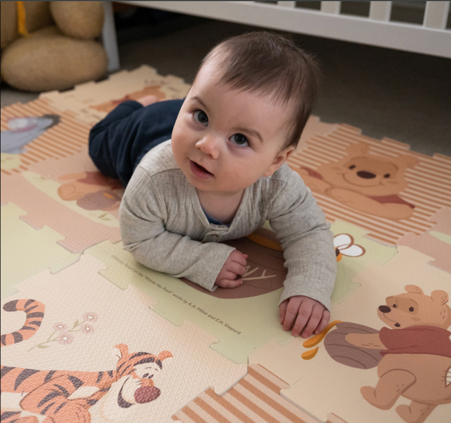 WINNIE THE POOH 12-PIECE PLAYMAT | DISNEY