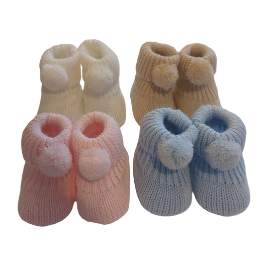 KNITTED BOTTIES WITH POMPOM - 4 COLOURS
