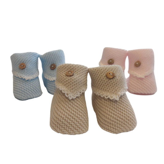 CROCHET KNIT BOOTIES WITH BUTTON - 3 COLOURS