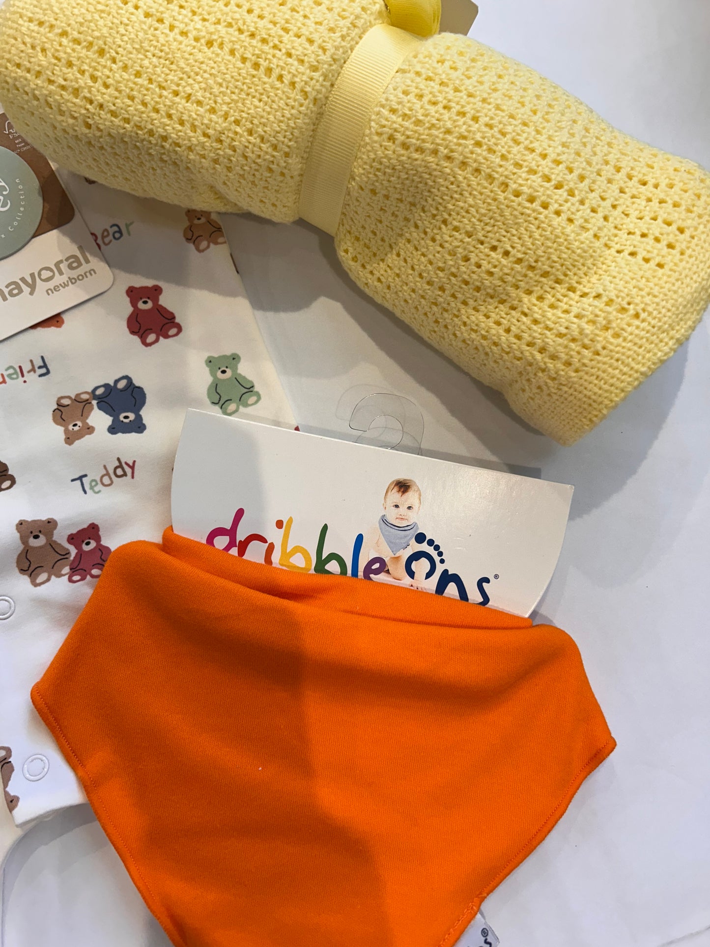 WELCOME TO THE WORLD! COLOURFUL 5-PIECE GIFT SET | ANNABEL'S OF CRANBROOK