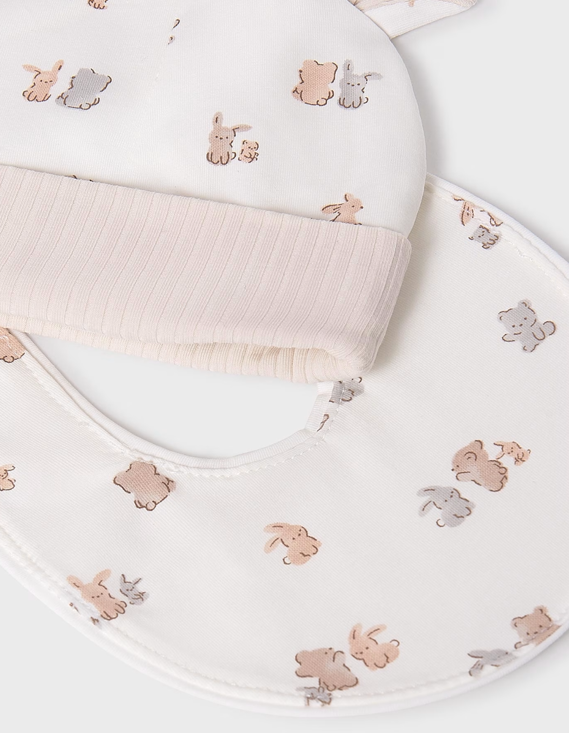 BABY 3 PIECE NEUTRAL UNISEX GIFT SET - SLEEPSUIT, HAT & BIB | MAYORAL