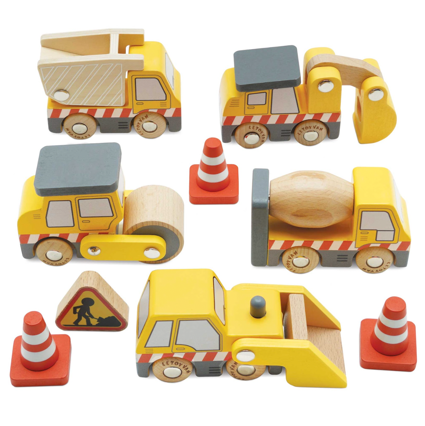 wooden construction toy cars trucks and diggers set for kids. CONSTRUCTION WOODEN TOY CARS, TRUCKS & DIGGERS | LE TOY VAN
