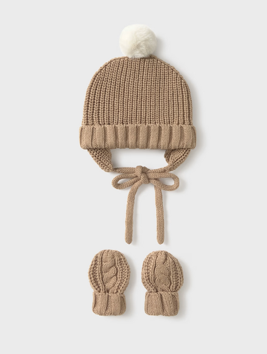 Knitted beige hat with pom-pom and matching mittens. MAYORAL BABY HAT & MITTEN SET - TOFFEE