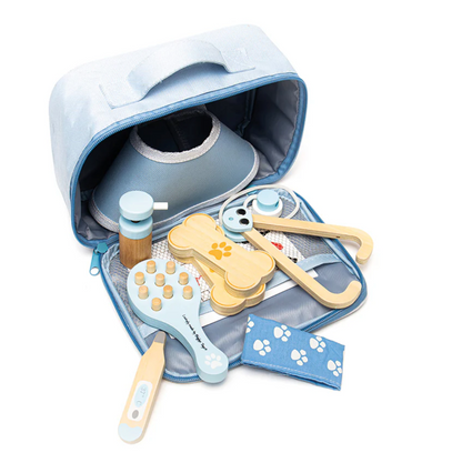 ROLE-PLAY WOODEN VETERINARY SET | BIGJIGS