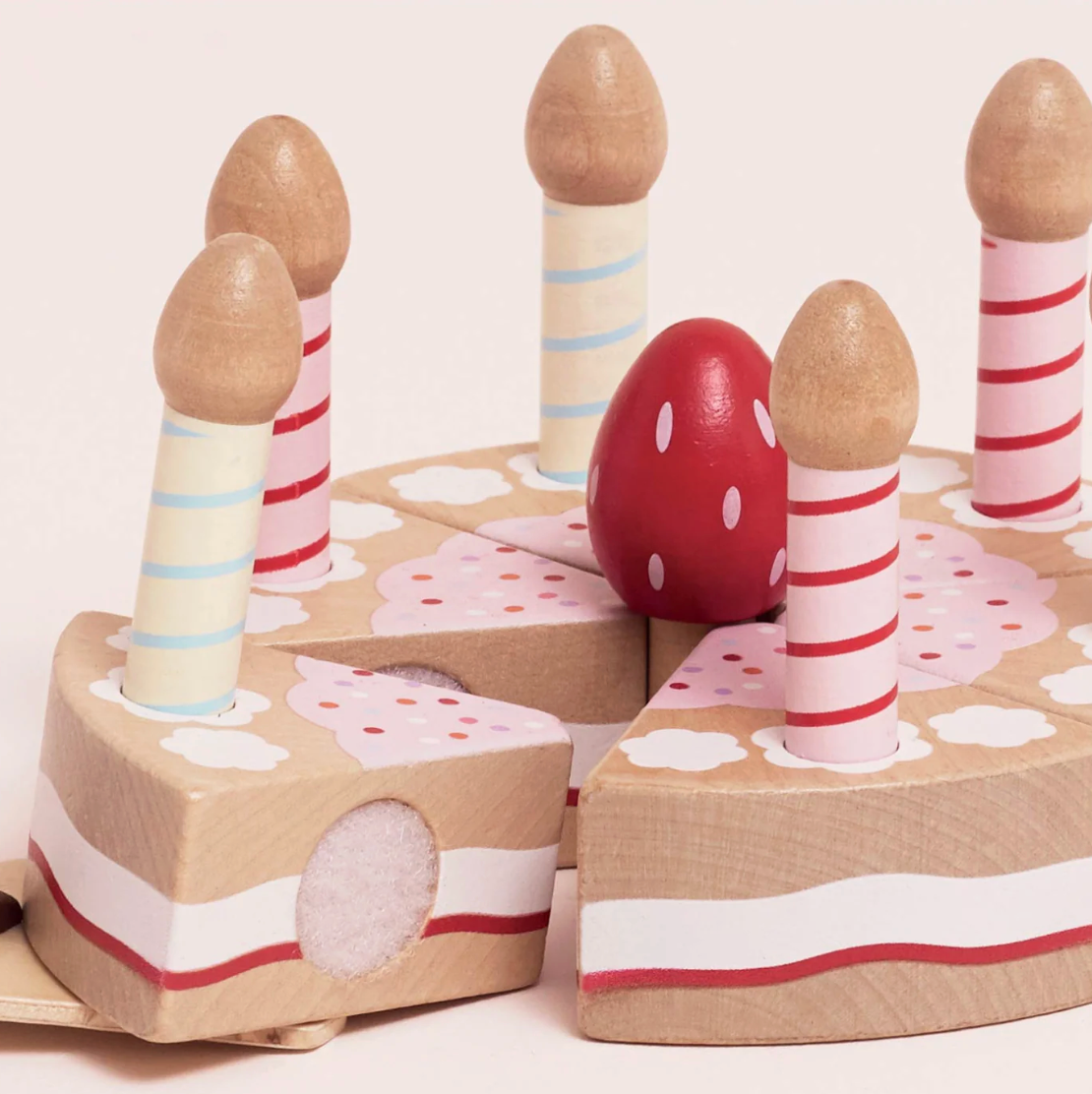 SLICEABLE TOY BIRTHDAY CAKE & CANDLES | LE TOY VAN