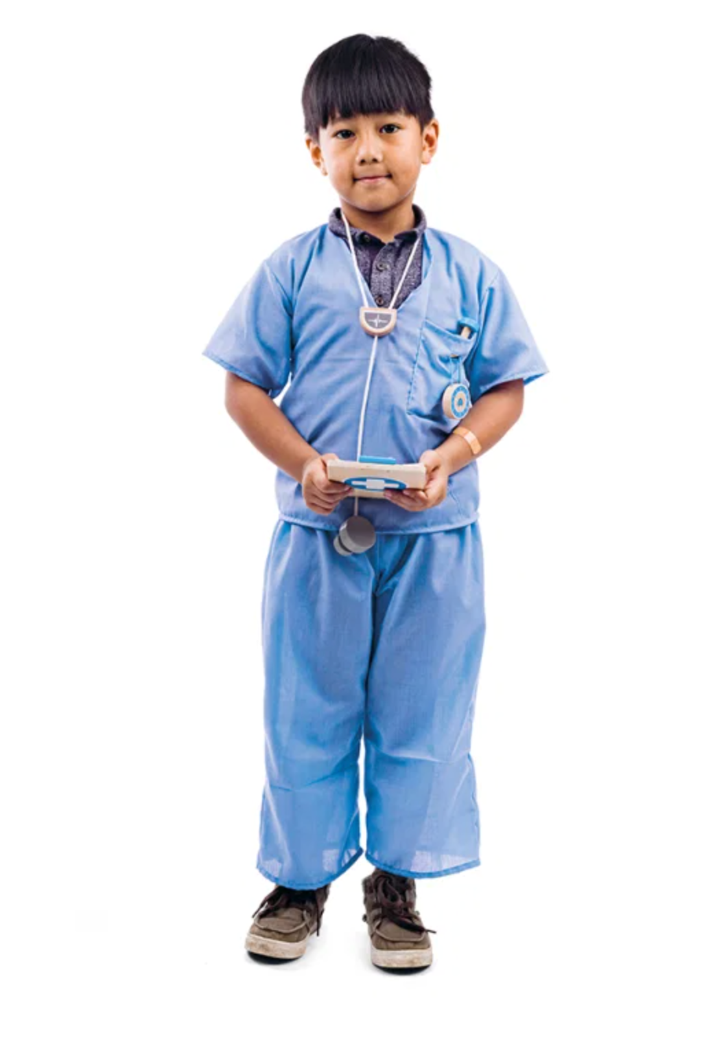 Boy model, front-facing — pocket watch on breast clearly visible, clipboard held in both hands 