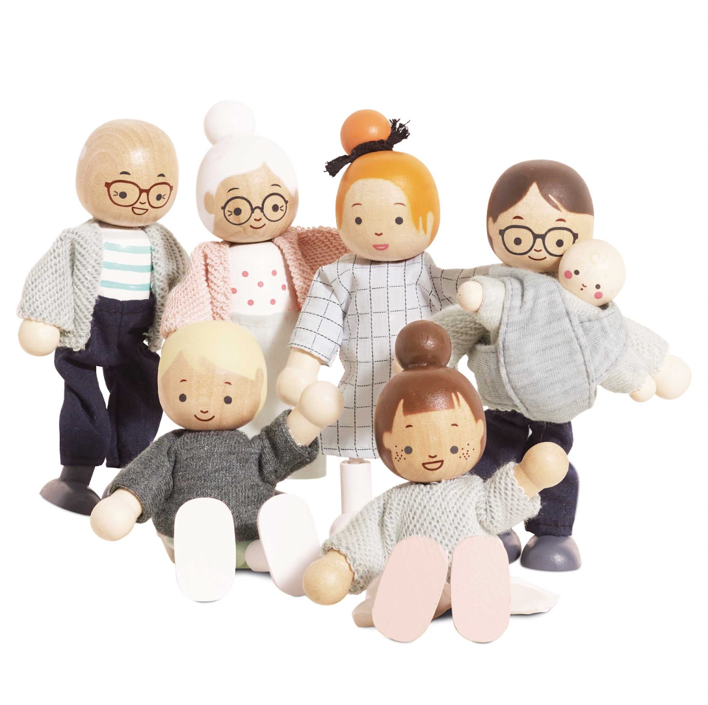 Set of wooden dolls representing an extended family on a white background WOODEN DOLLS HOUSE FAMILY | LE TOY VAN